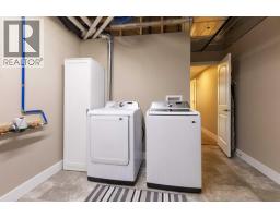 26 Palisades Lane Ne, Medicine Hat, AB T1C2B4 Photo 41