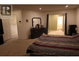 Living room - 22 Novella Place, Brampton, ON L6S5X1 Photo 12