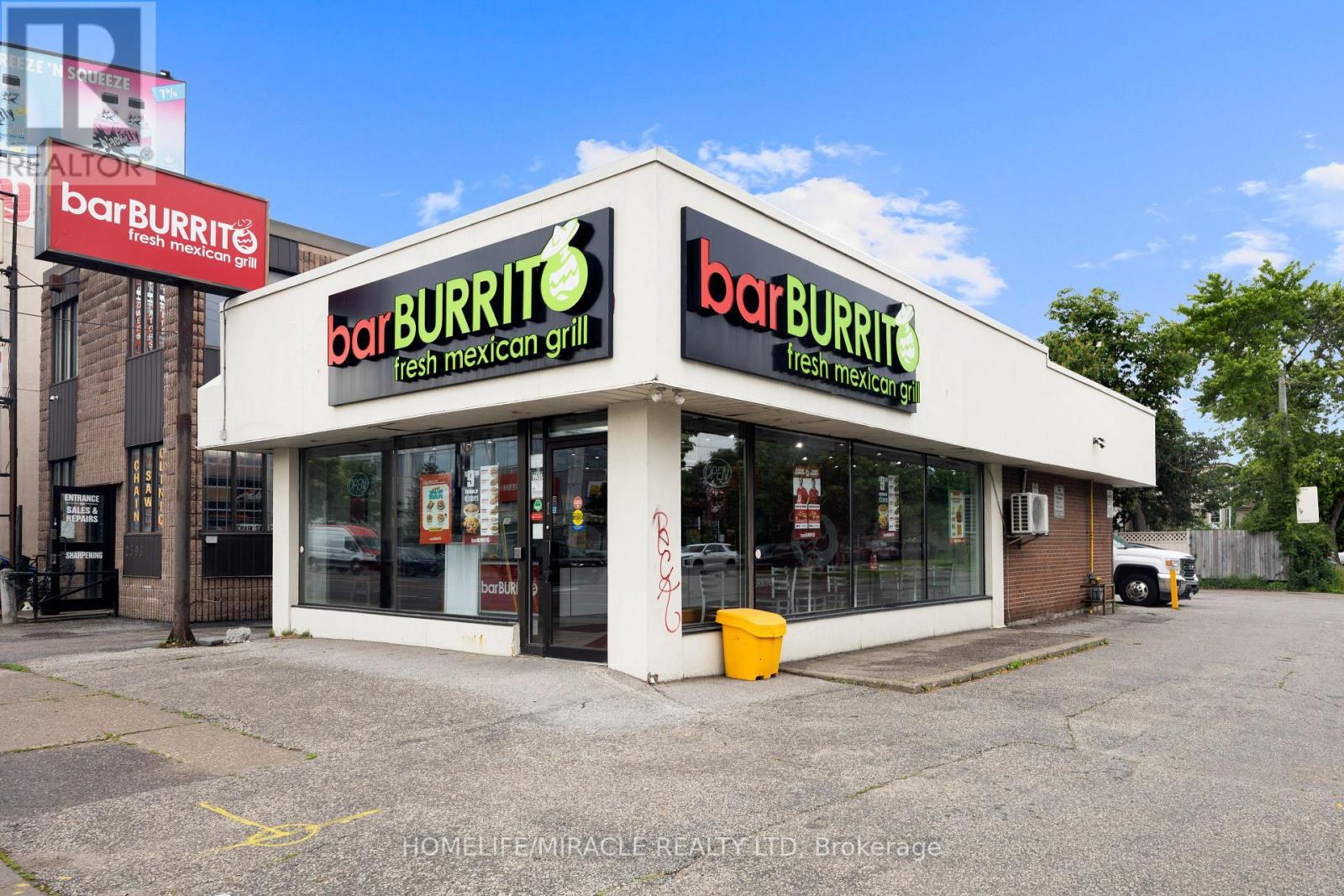 2600 WESTON ROAD, Toronto (Humberlea-Pelmo Park) — photo 2