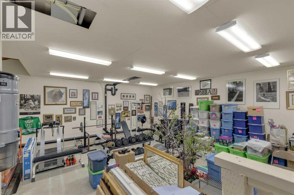 38 Grove Close - 36