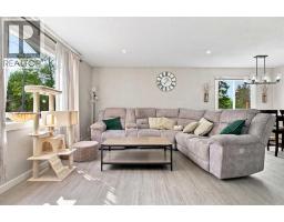 4pc Bathroom - 9822 80 Avenue, Grande Prairie, AB T8V3S5 Photo 6