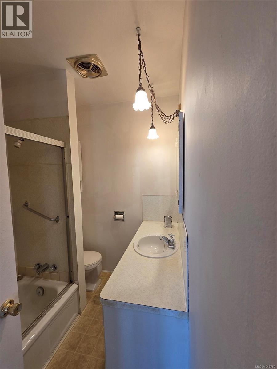 3933 10th Ave - 8