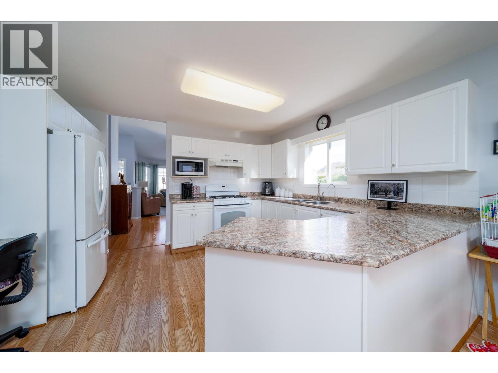 #101 2250 Louie Drive - 4