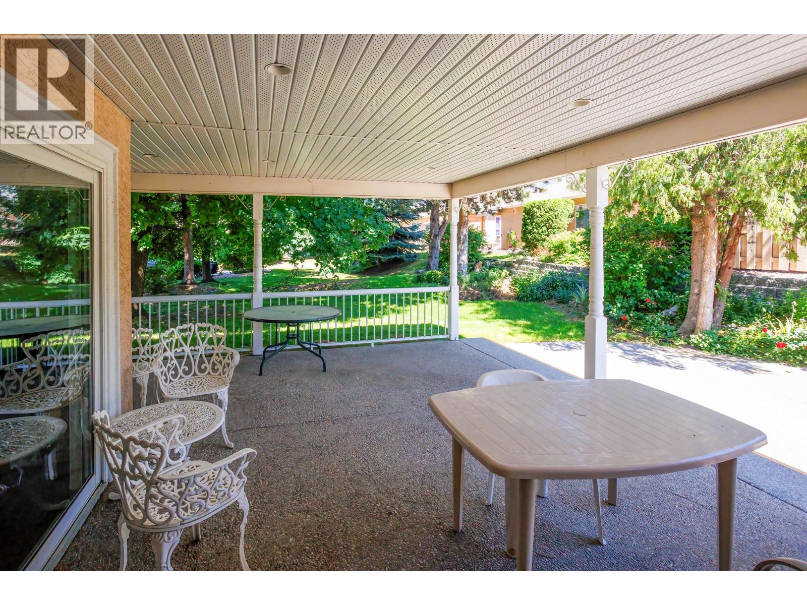 101 2250 Louie Drive, Westbank
