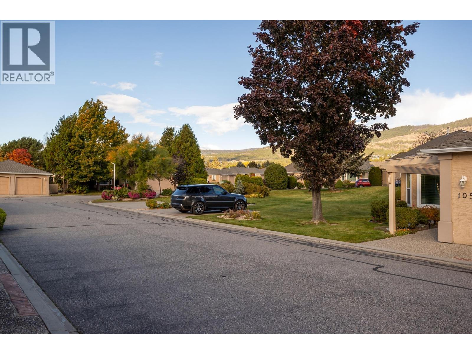 #101 2250 Louie Drive - 34