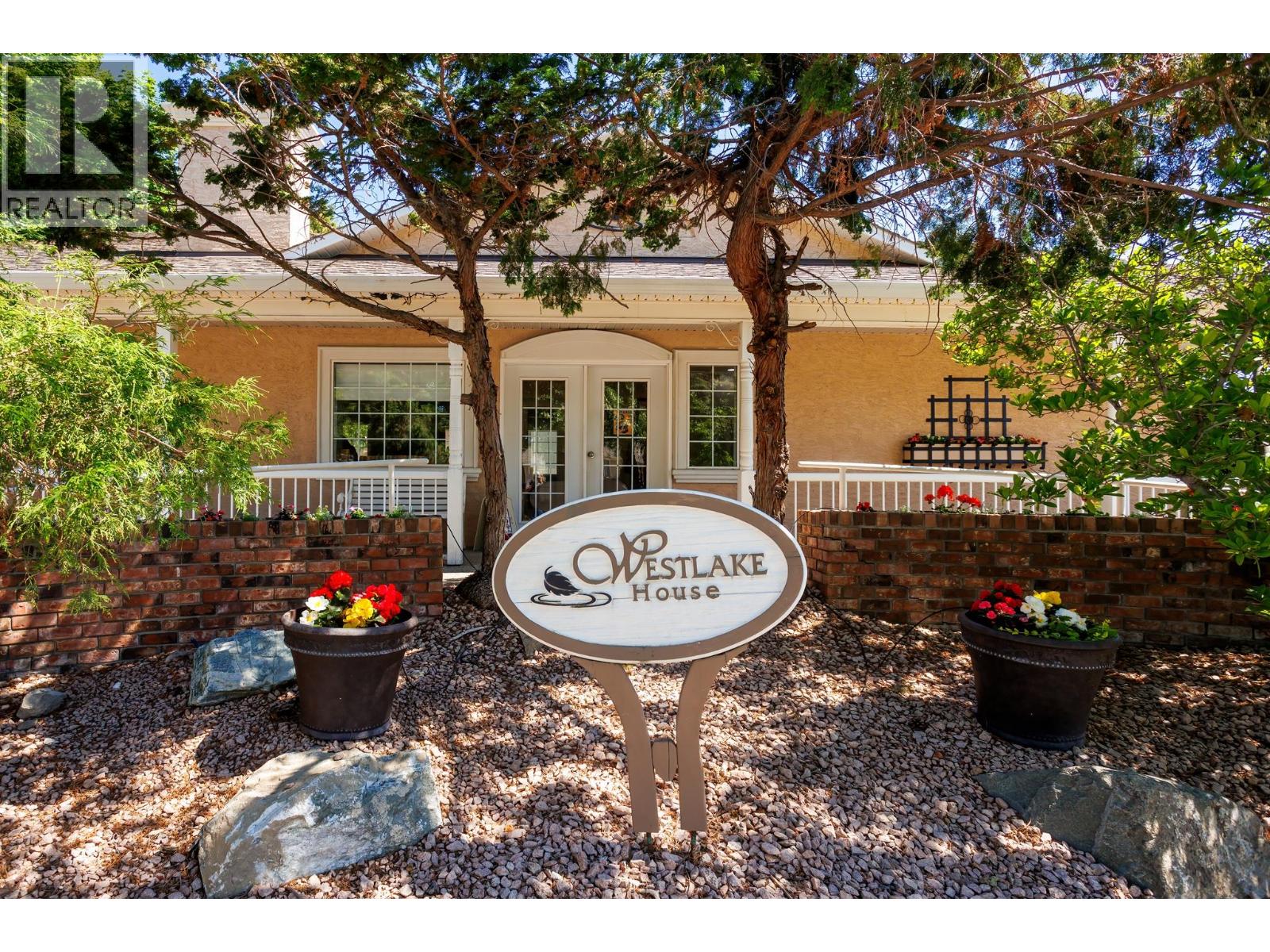 101 2250 Louie Drive, Westbank