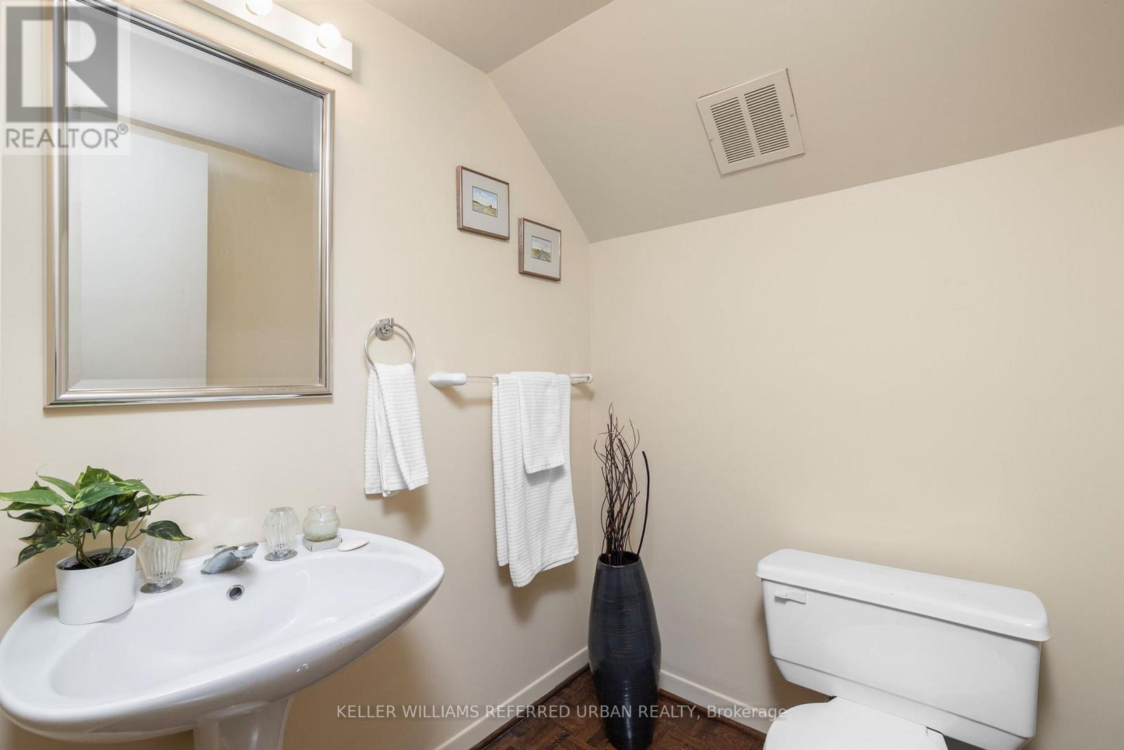 40 Oaklands Avenue — photo 15