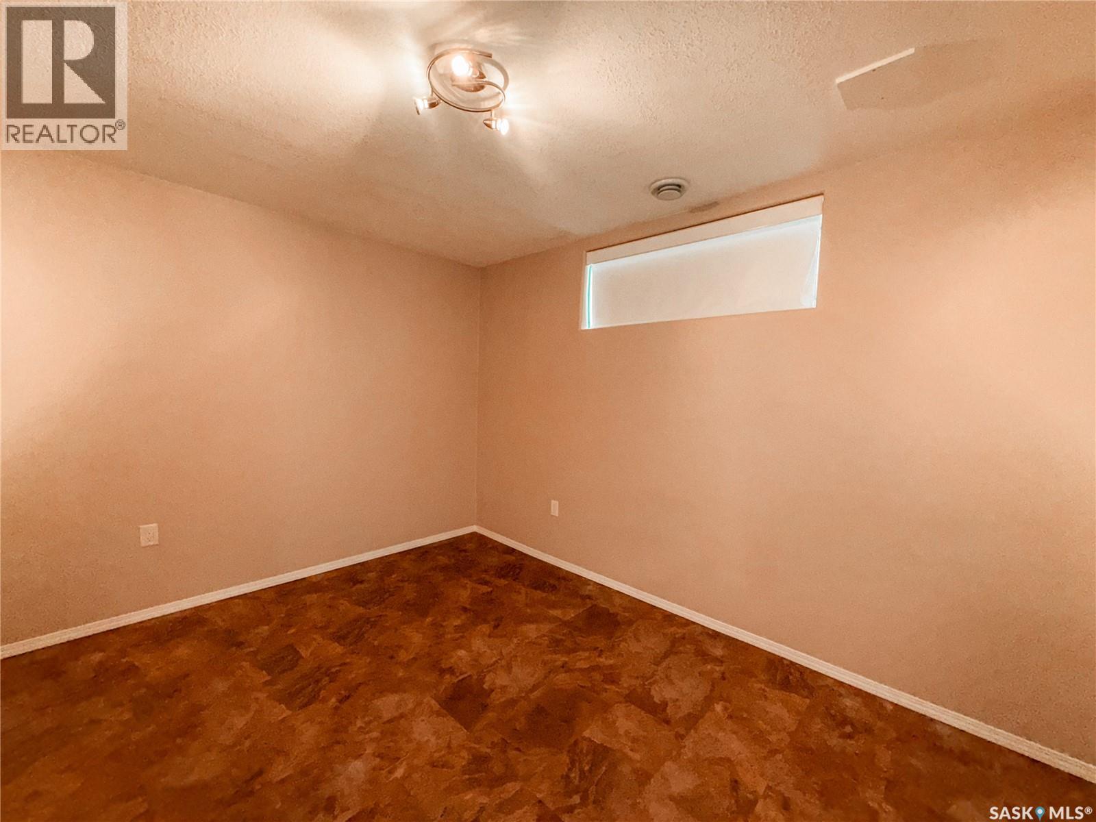 725 Centre STREET, Shaunavon — photo 13