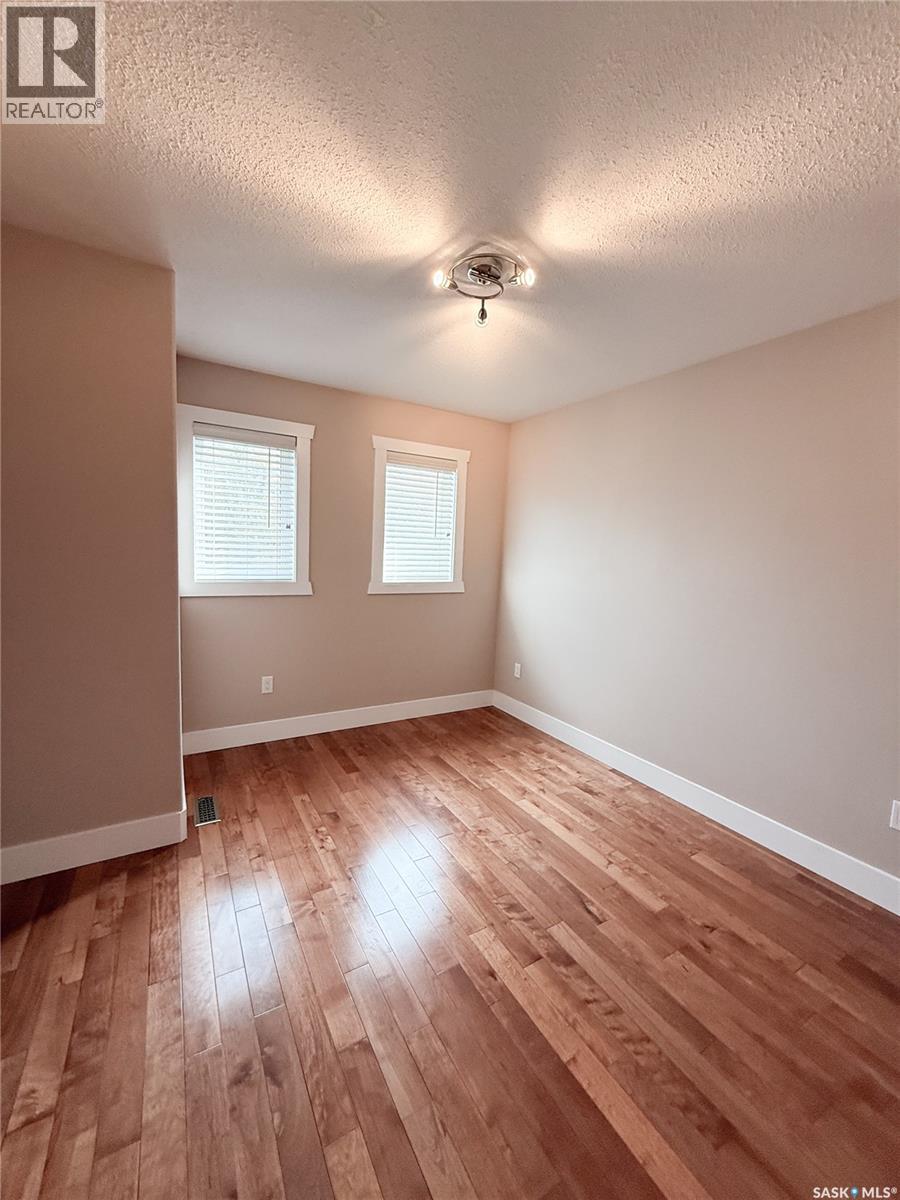 725 Centre STREET, Shaunavon — photo 18
