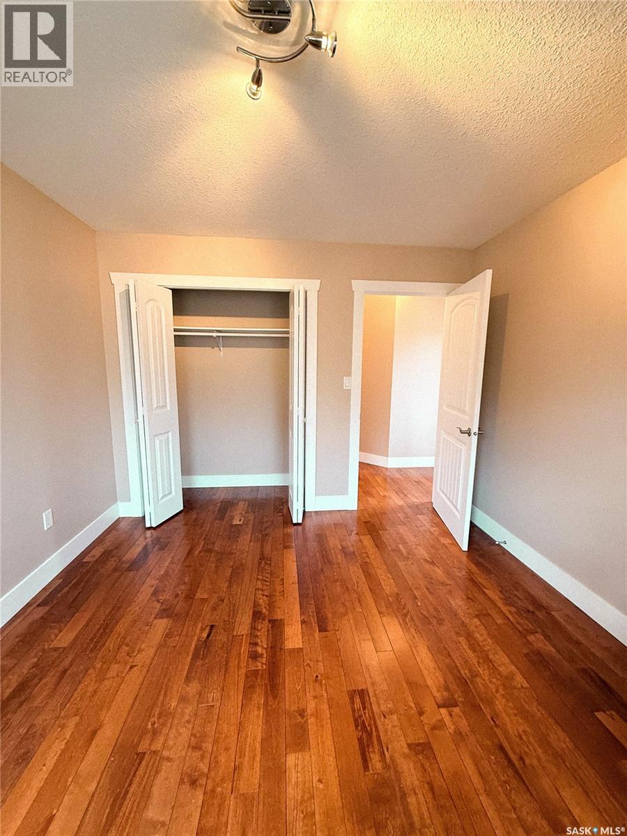 725 Centre STREET, Shaunavon — photo 19