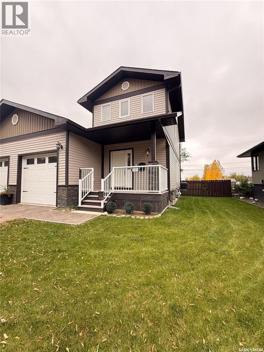 725 Centre STREET - 51