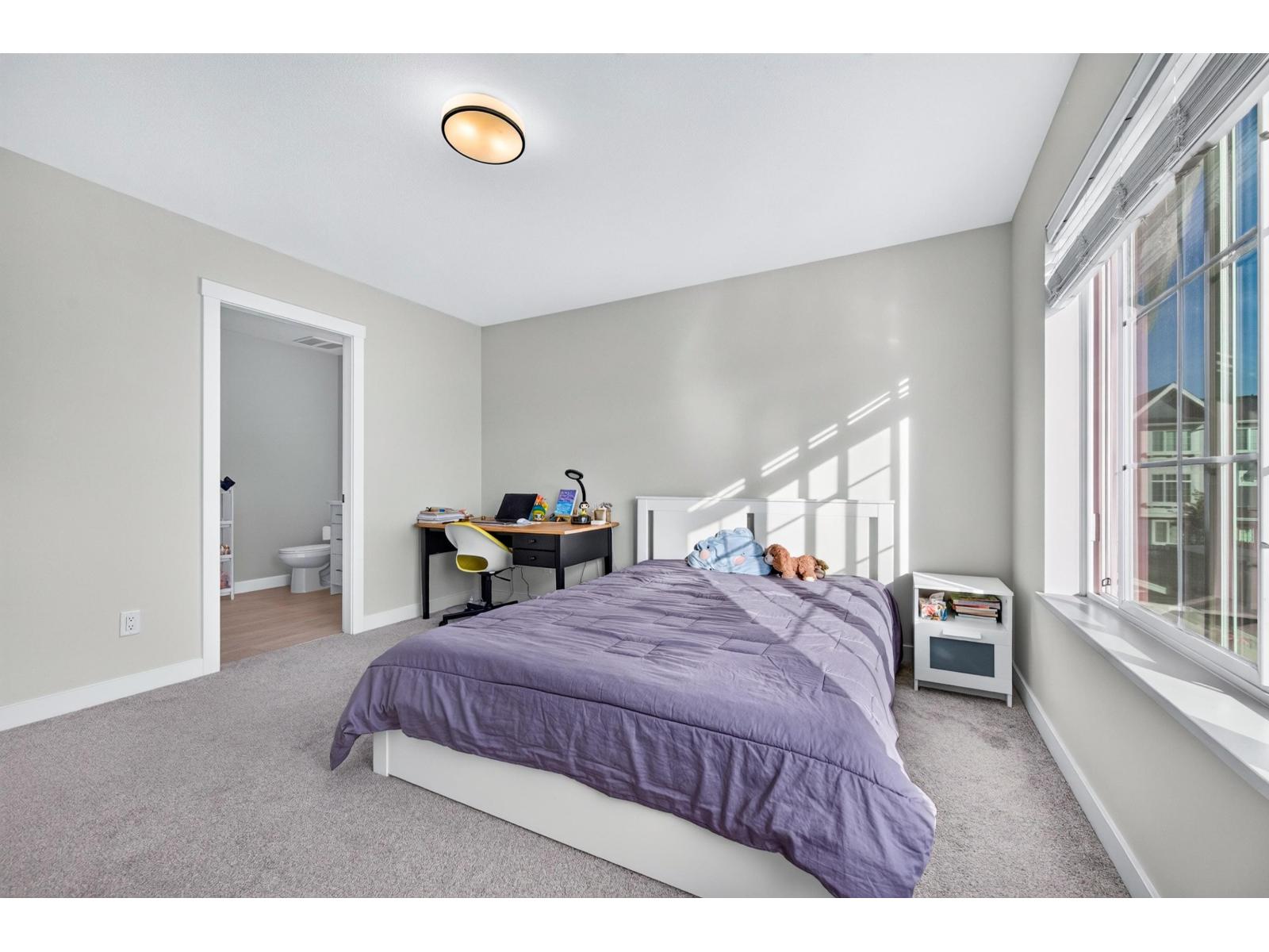 Photo of 122 20180 84 AVENUE 22