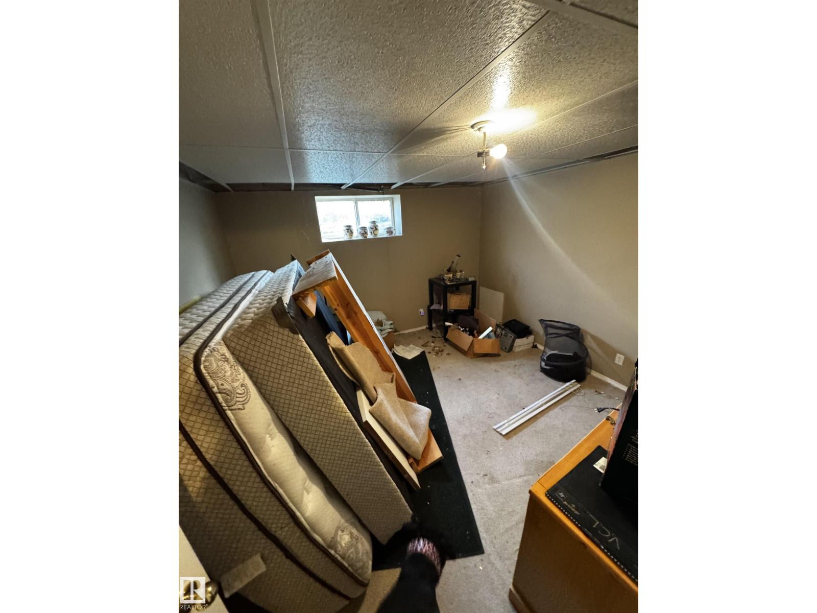 4751 49A ST - Image 19