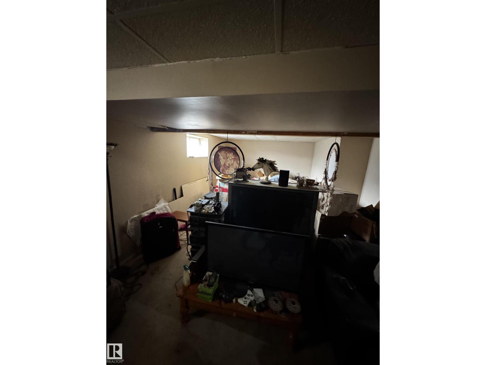 4751 49A ST - 21