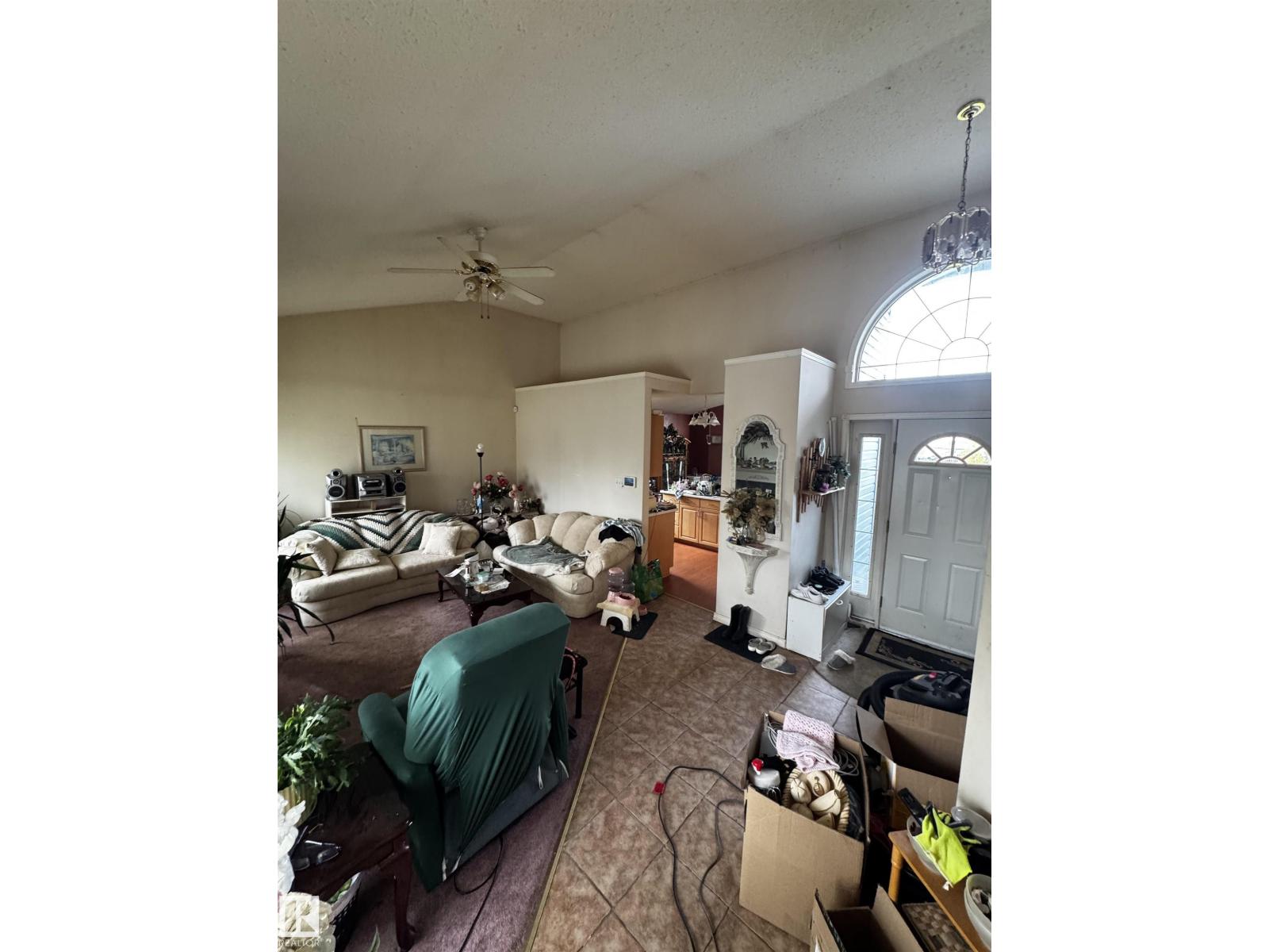 4751 49A ST - 7