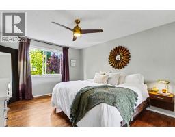 Den - 18603 Chaparral Manor Se, Calgary, AB T2X3L2 Photo 15