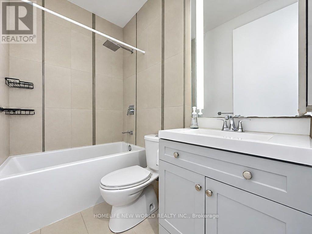 #PH10 101 PETER STREET - 10