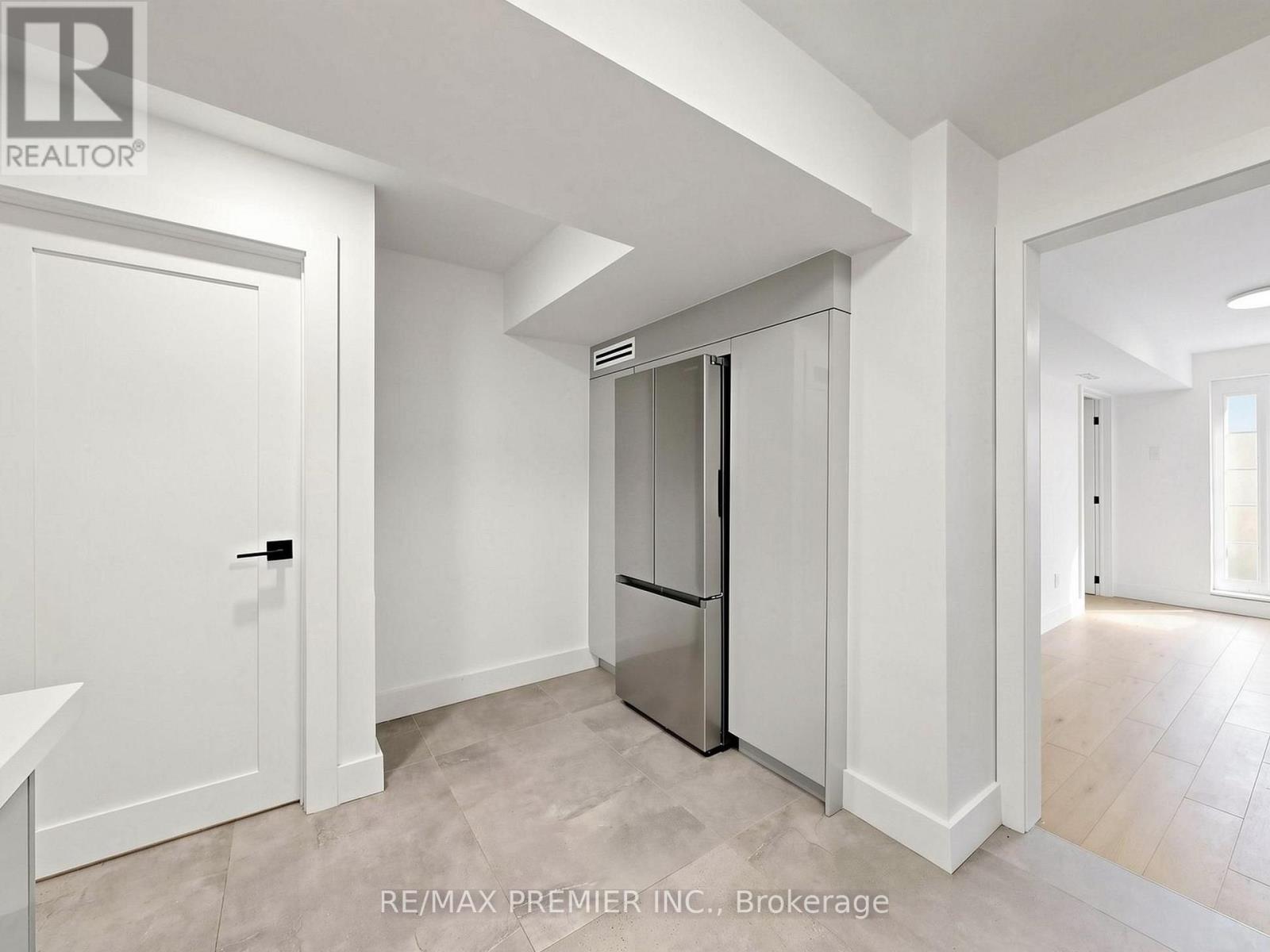 BASEMENT - 45 CROHAM ROAD, Toronto (Briar Hill-Belgravia) — photo 7