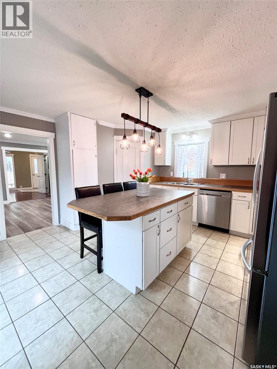 477 22nd STREET E, Prince Albert Saskatchewan — photo 4