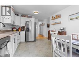 Family room - 4508 67 Street, Camrose, AB T4V2P9 Photo 7