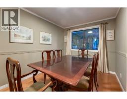 544 BROOKMERE Crescent SW - photo 12