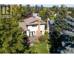 544 BROOKMERE Crescent SW - photo 5