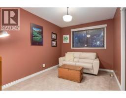 544 BROOKMERE Crescent SW - photo 25
