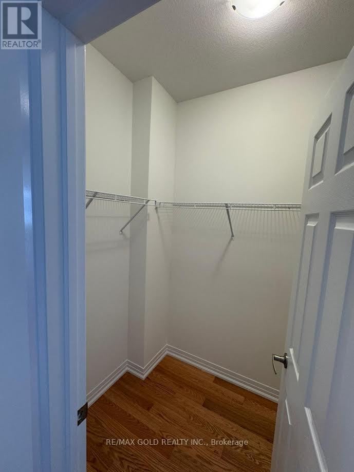 19 Lemon Avenue — photo 21