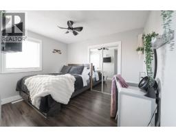Kitchen - 162 Maclaren Crescent, Fort Mcmurray, AB T9K1J8 Photo 19