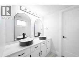 162 Maclaren Crescent, Fort Mcmurray, AB T9K1J8 Photo 21