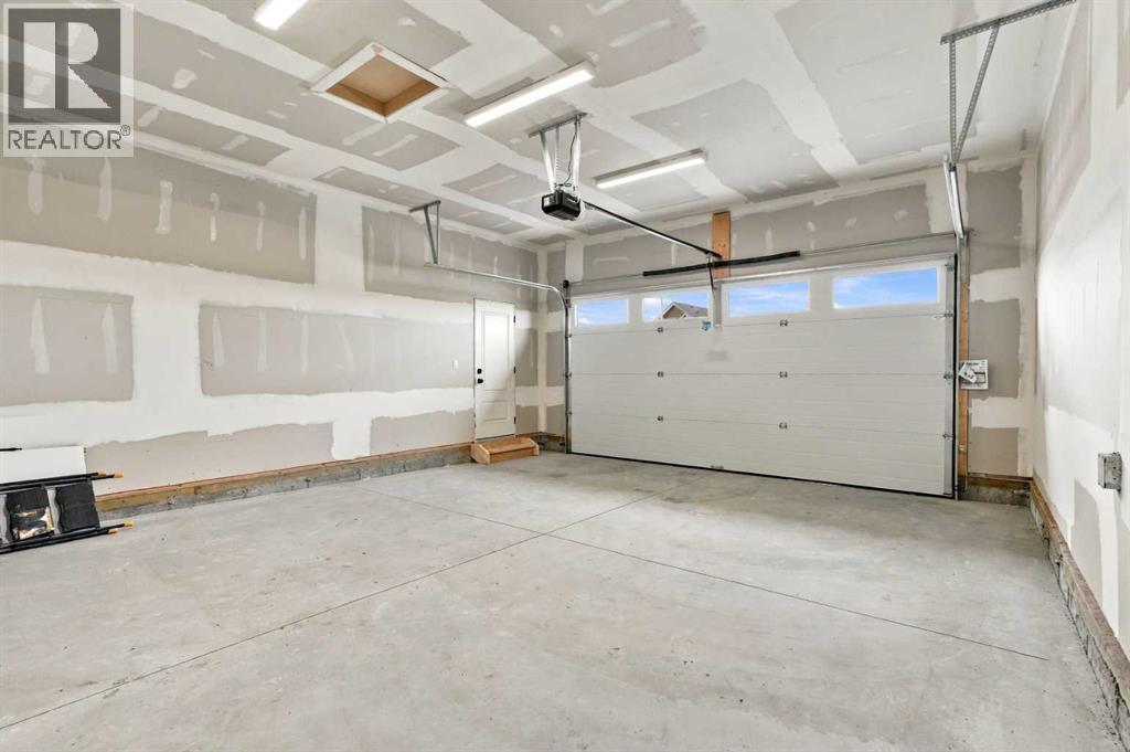 321 Flare Avenue - Image 35