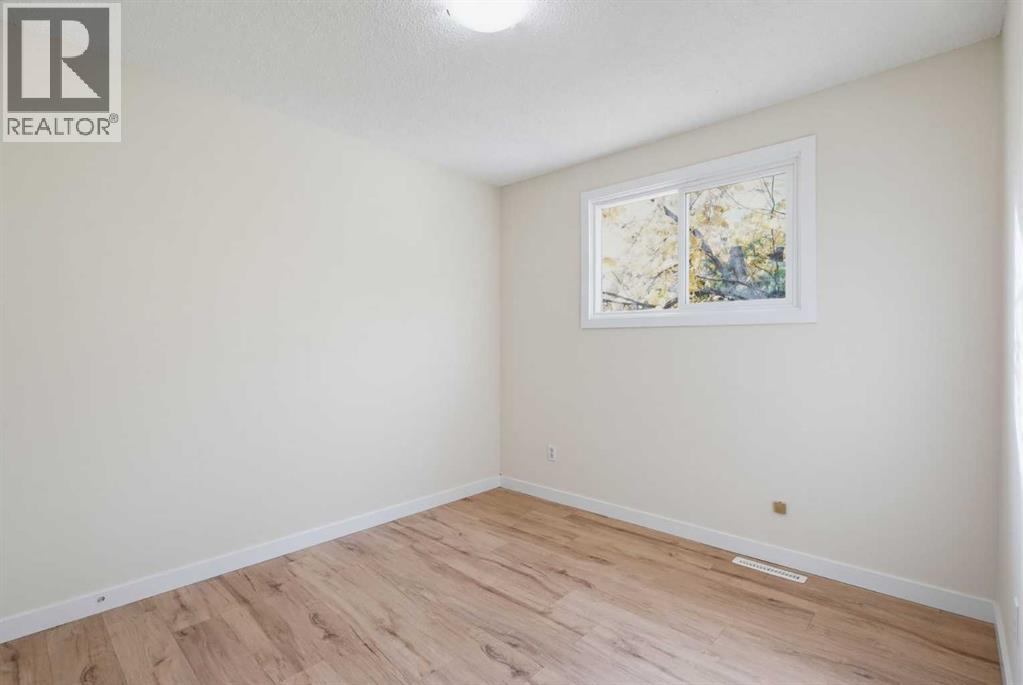 Listing photo – 407 Terrace Park, Red Deer
