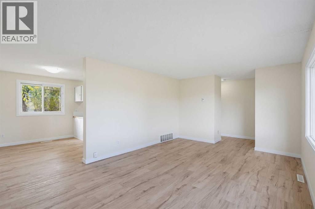 Listing photo – 407 Terrace Park, Red Deer