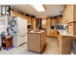 3905 23 Avenue S - photo 9