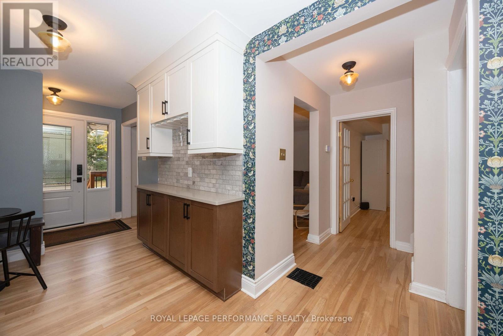 340 St-Denis Street