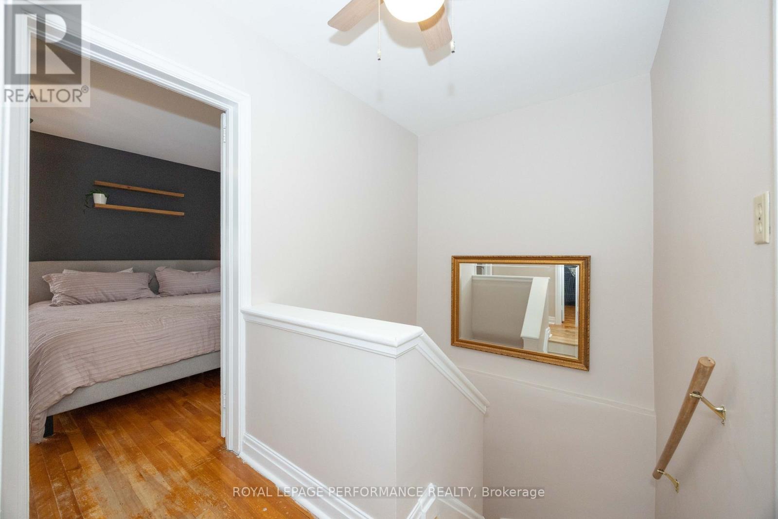 340 ST-DENIS STREET - 18