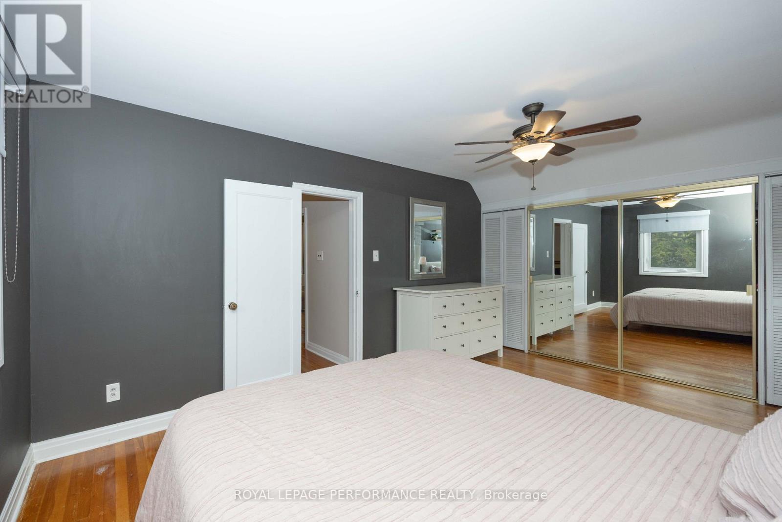 340 ST-DENIS STREET - 20