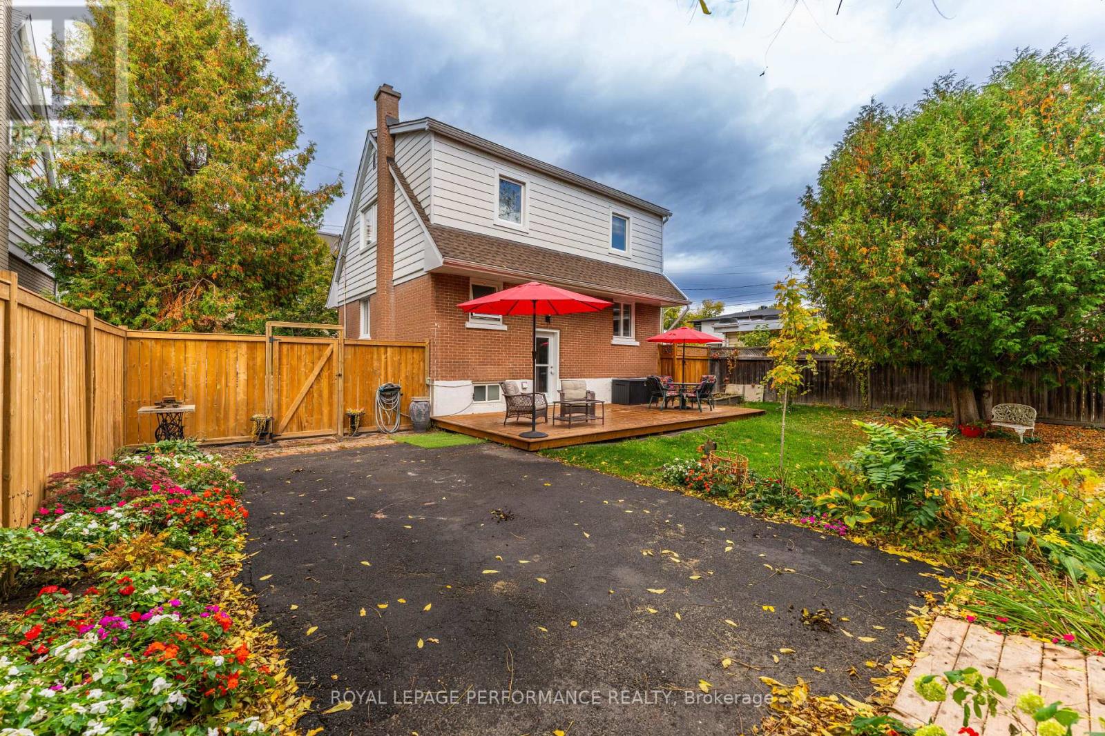 340 ST-DENIS STREET - 40