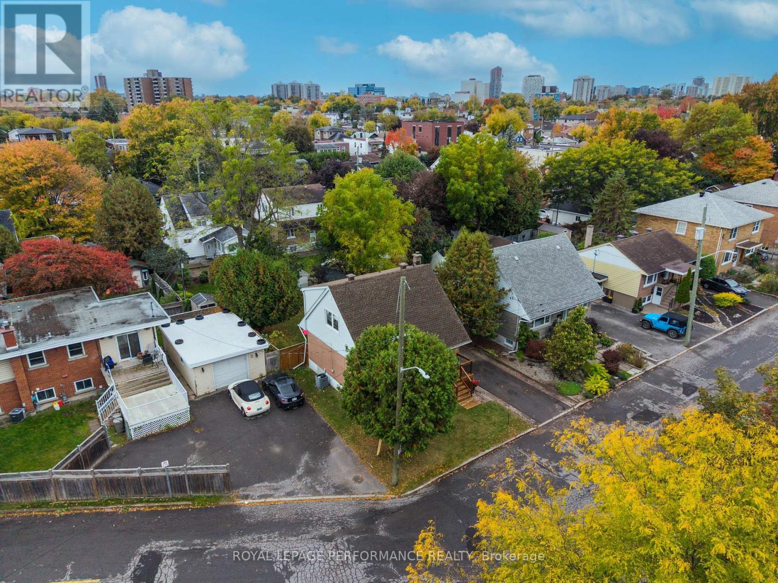 340 ST-DENIS STREET - 44