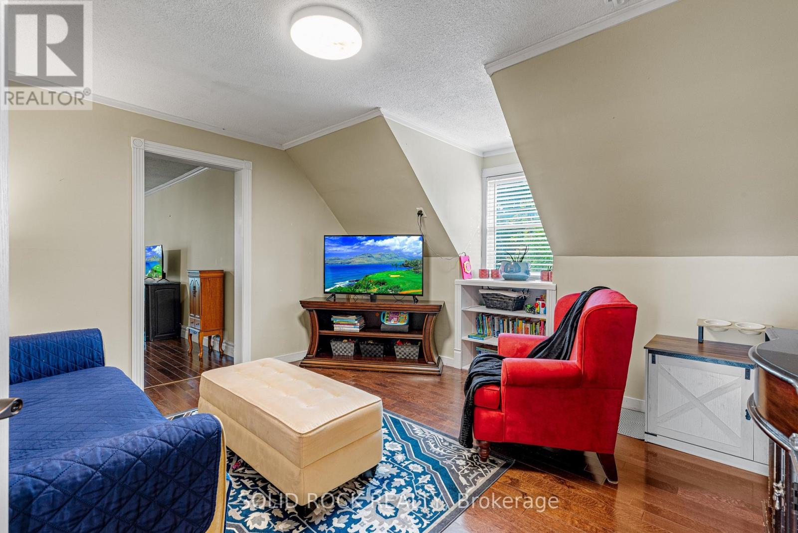 10106 Dixie Road East — photo 36