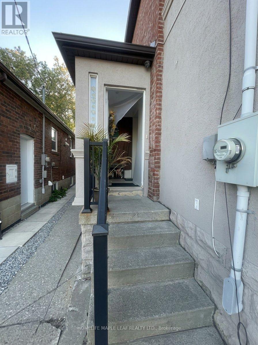 600 Oakwood Avenue, Toronto, ON photo 3