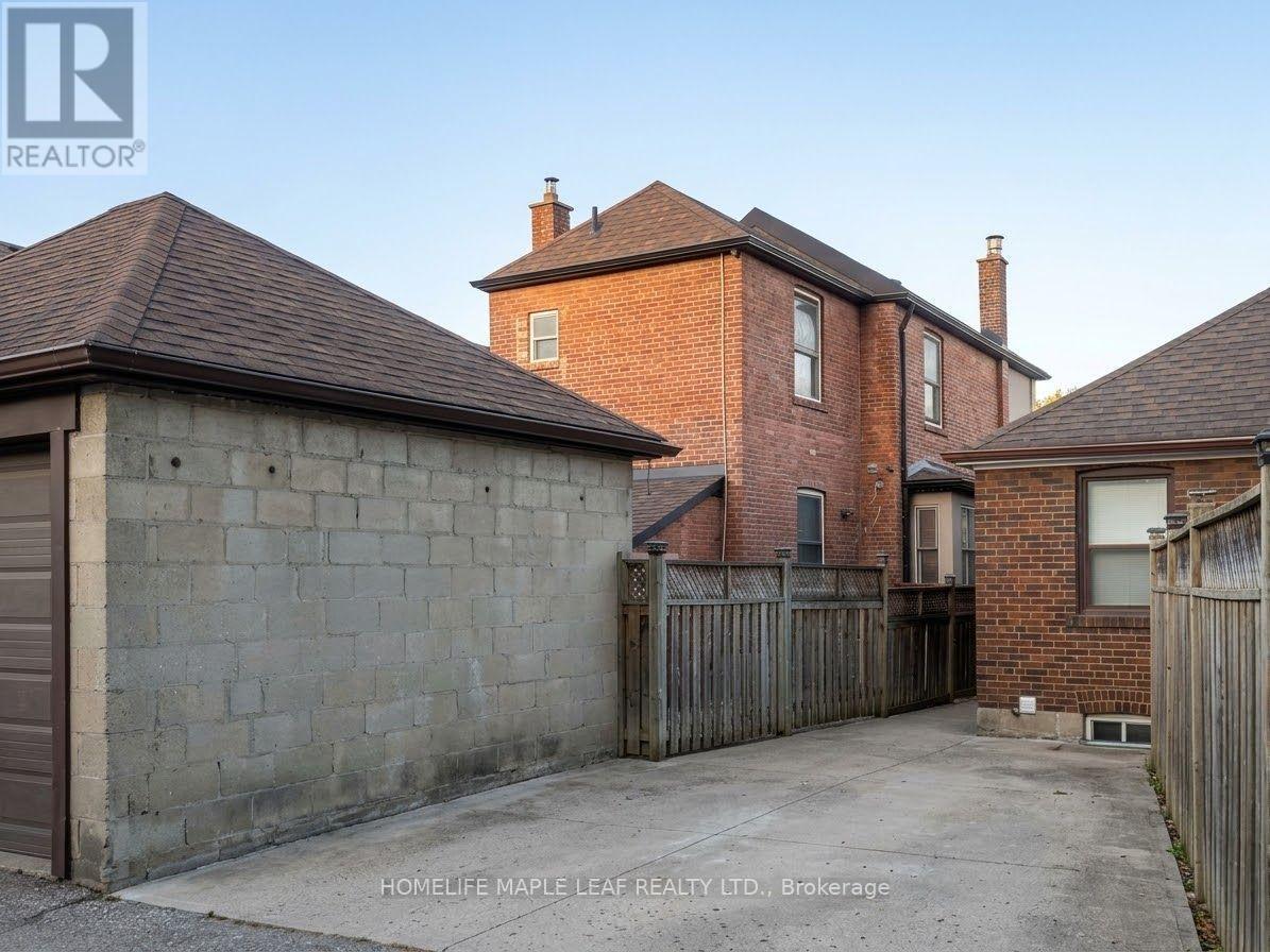 600 OAKWOOD AVENUE - 32