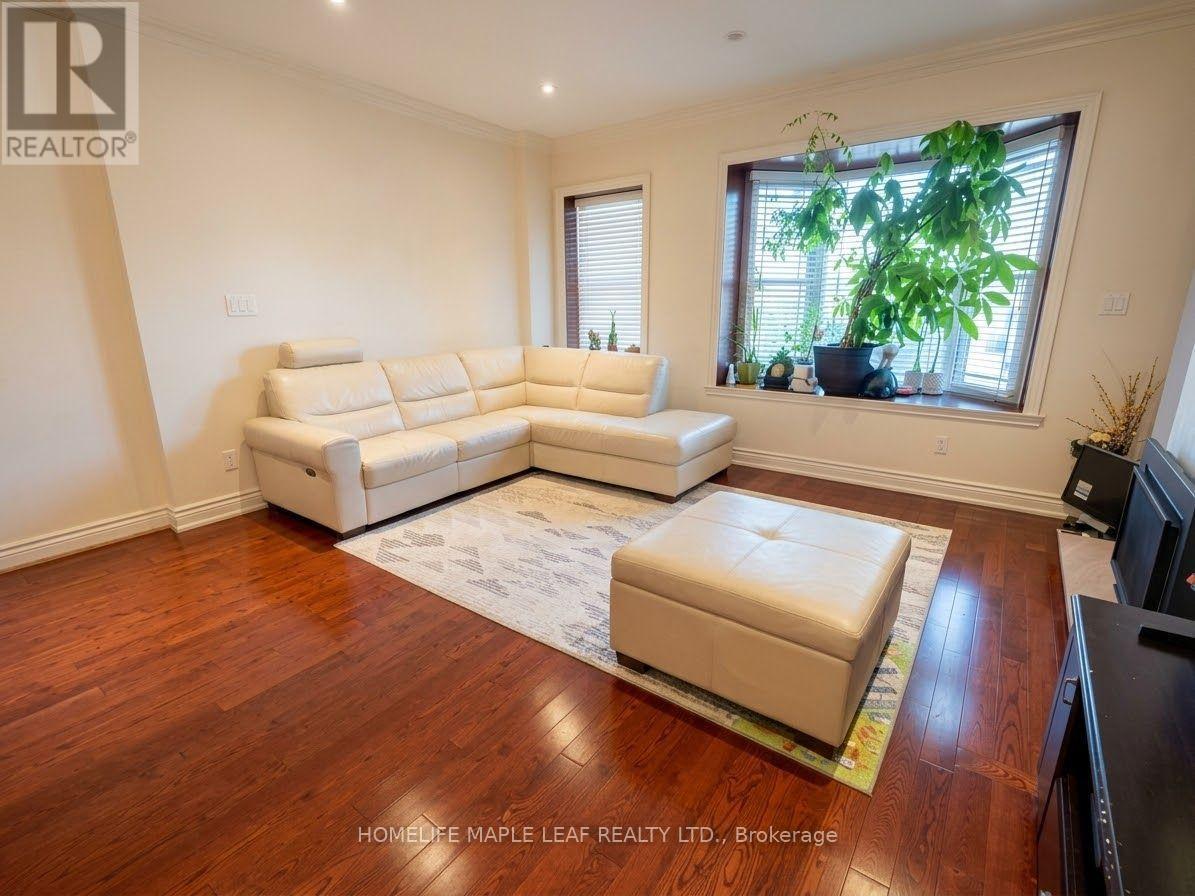 600 OAKWOOD AVENUE - 5