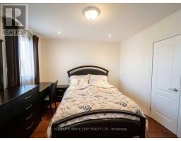 600 Oakwood Avenue, Toronto, ON M6E2X8 Photo 12