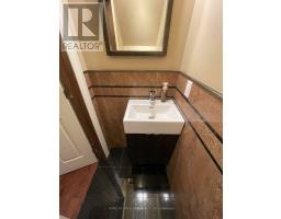 600 Oakwood Avenue, Toronto, ON M6E2X8 Photo 25