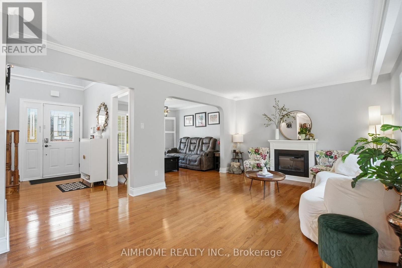18 Haviland Drive, Toronto, ON photo 8