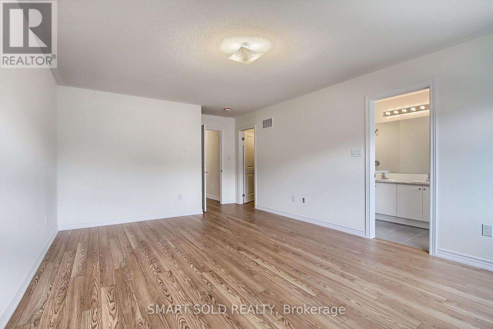 15 DURHAM AVENUE - 23