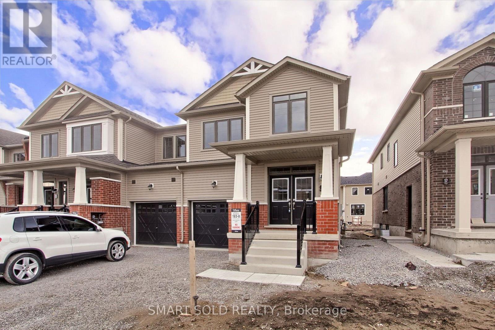 15 Durham Avenue, Barrie, ON photo 3