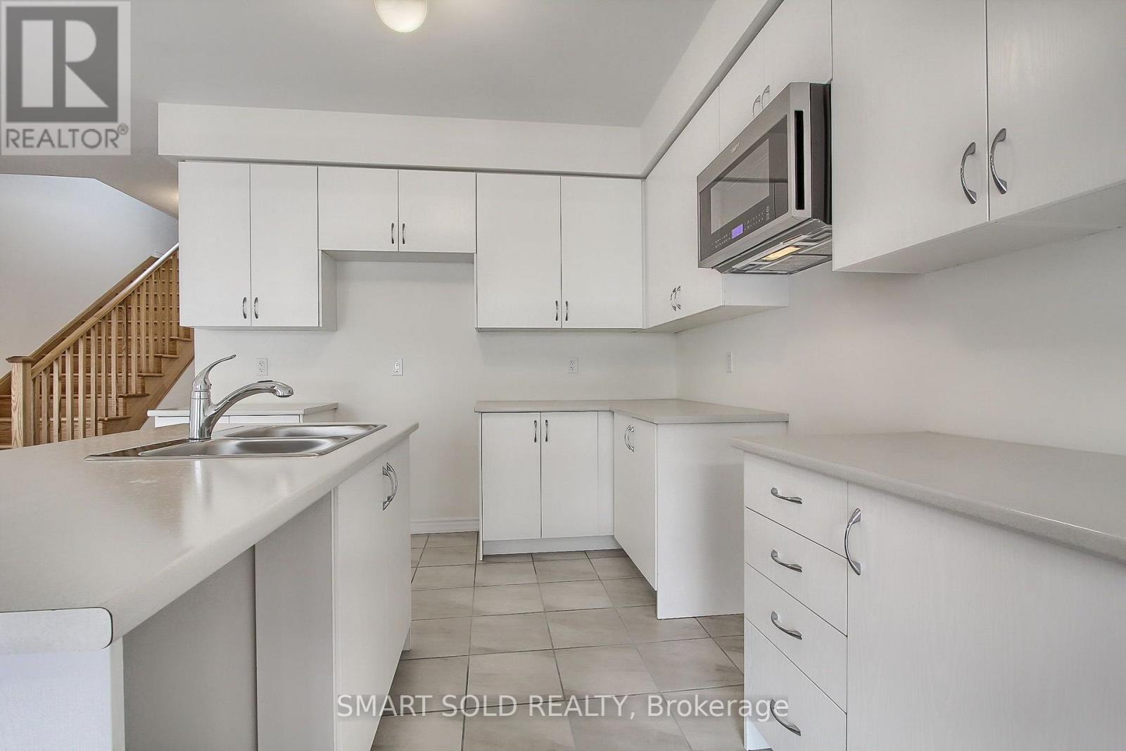 15 DURHAM AVENUE - 9