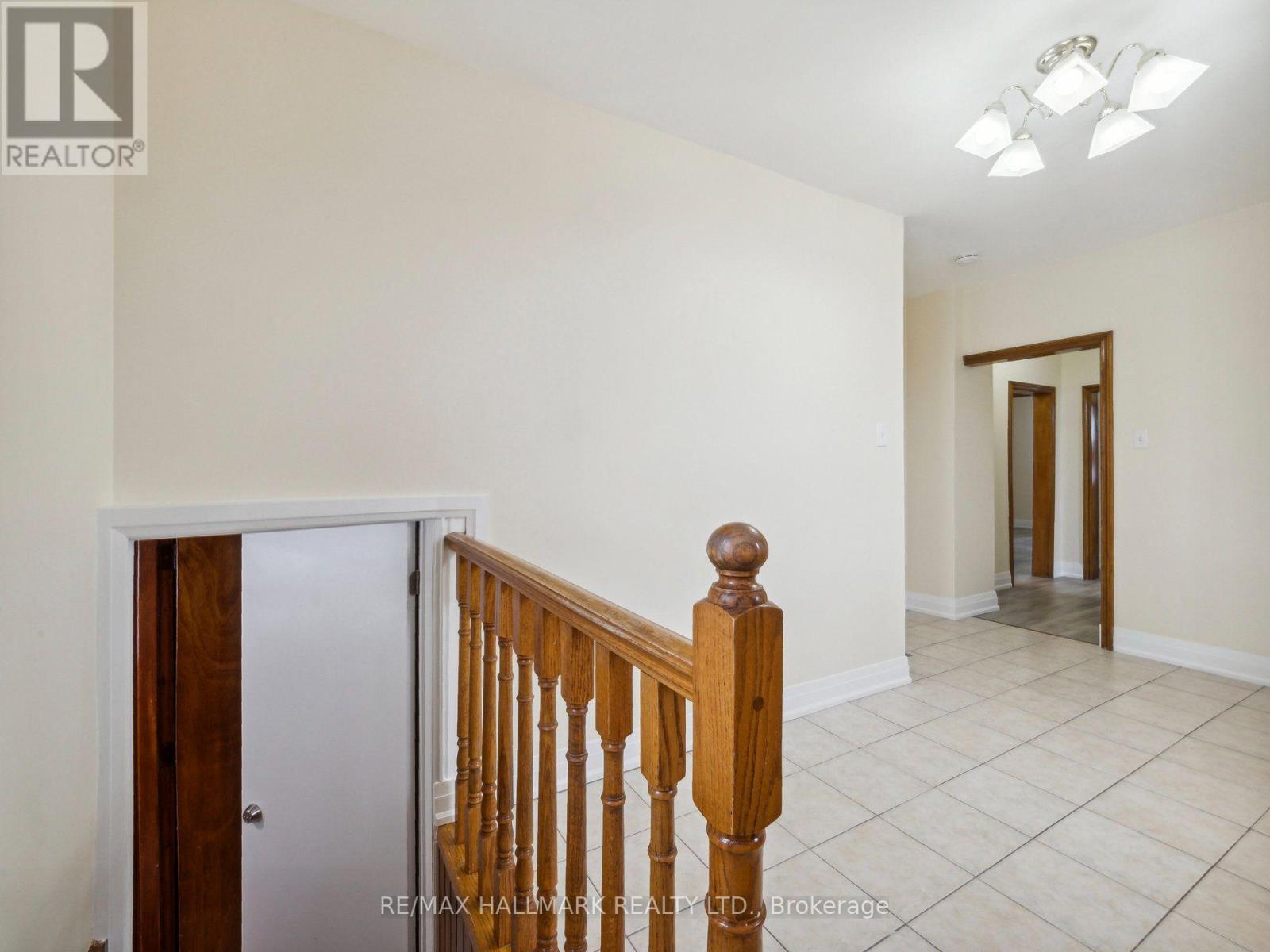 1132 Glengrove Avenue — photo 32